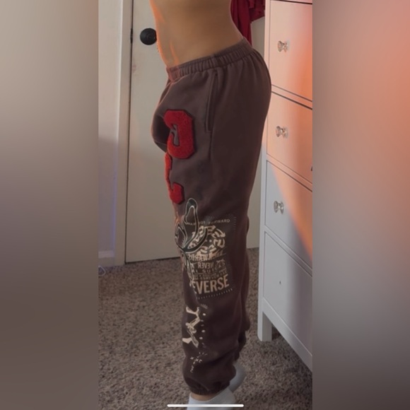 Sweats - Picture 2 of 4